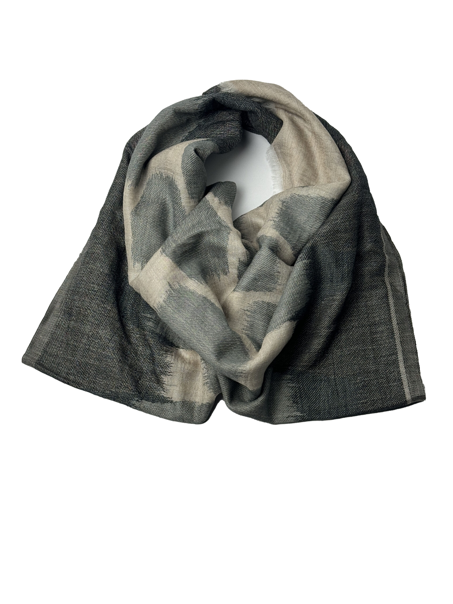 Pashmina Beige Grey Giraffe - Image 4