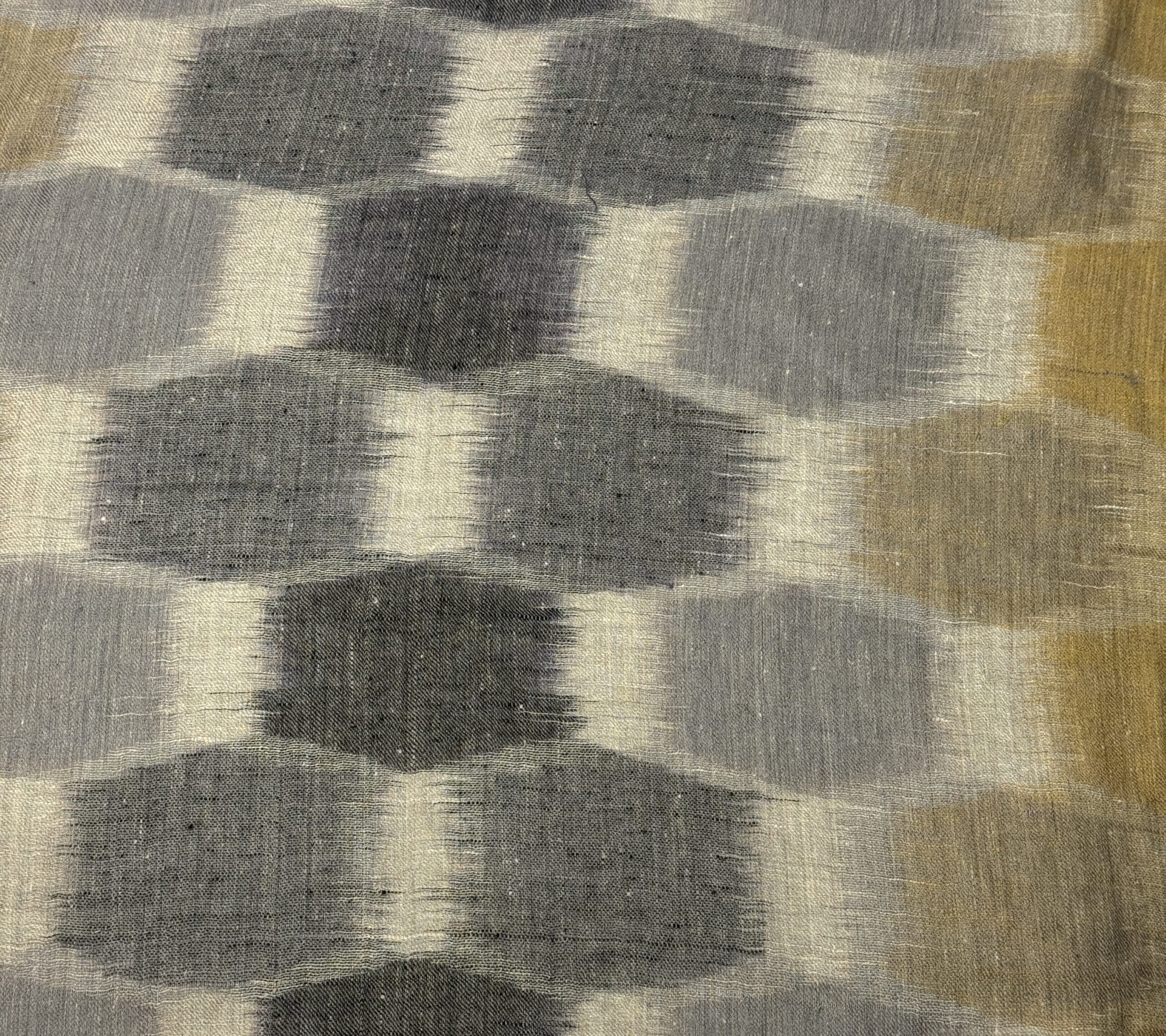 Pashmina Beige Yellow Giraffe - Image 5